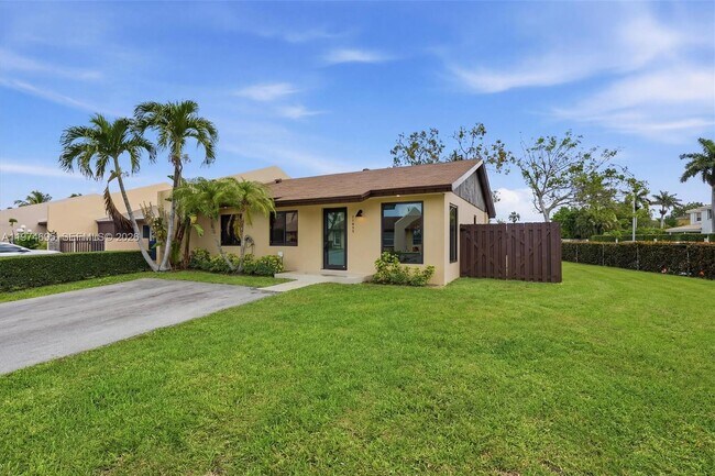 Photo - 11959 SW 122nd Ct