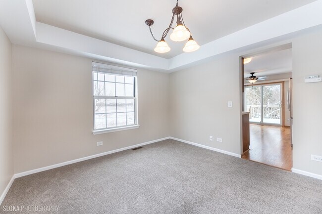 Photo - 554 Abbeywood Dr