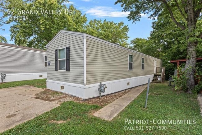 Photo - 62 Grand Valley Dr