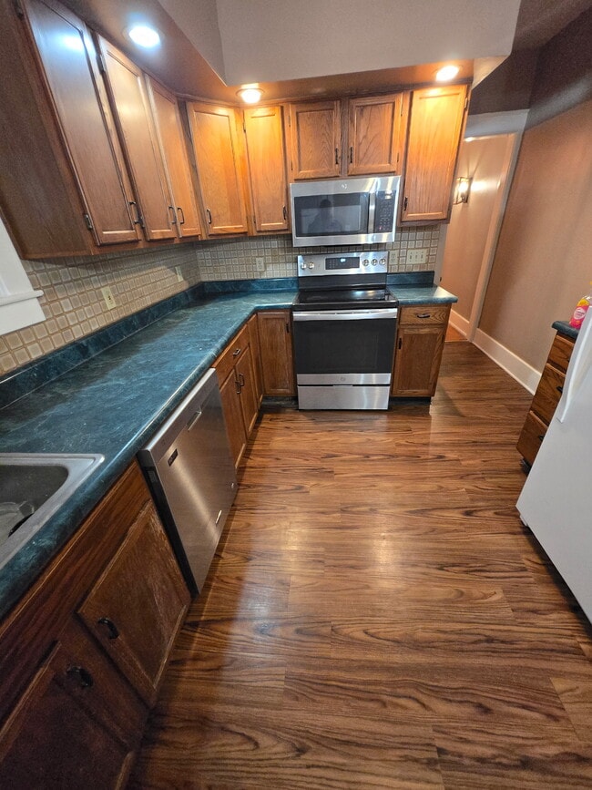 Photo - 911 N 20th St