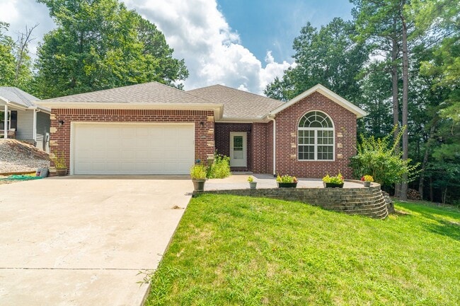 Photo - Immaculate 3 Bedroom Bella Vista Home! Amazing back patio!