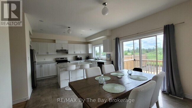 Photo - 3 Bianca Cres