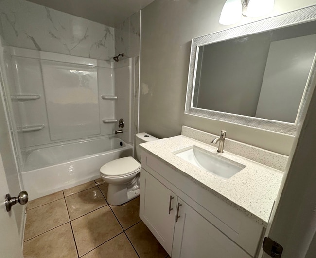 Photo - 2188 Arden St