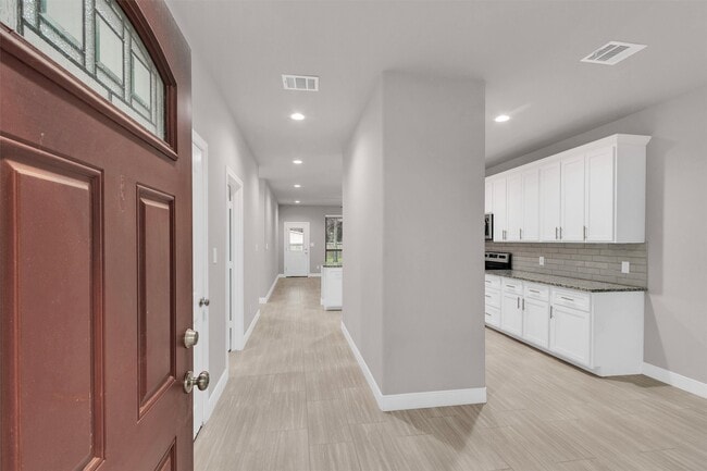 Photo - 11158 Lake Dr W