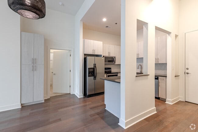 1BR, 1BA - B2 - 1,025SF