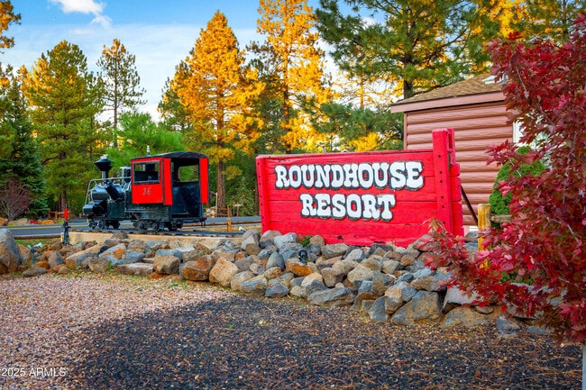 Building Photo - 5829 Buck Springs Rd Unit 160