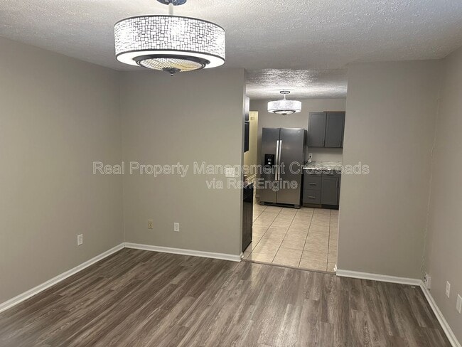 Photo - 832 N California St