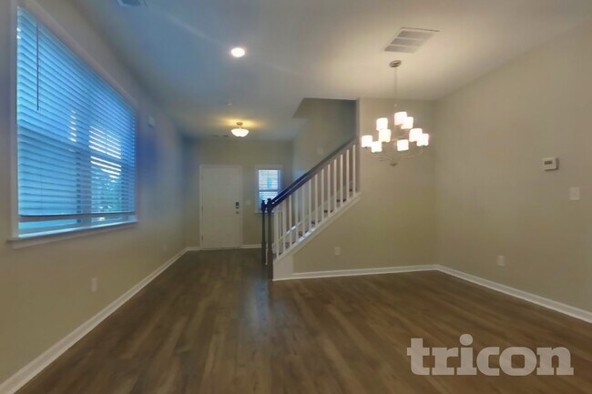 148 Chapelcrest Ln