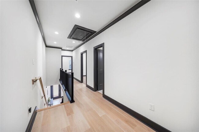 Photo - 5514 San Jose St