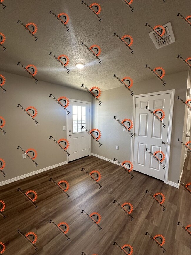 Photo - 2709 Aldrich Rd Unidad A