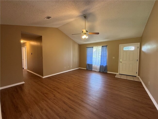 Photo - 2446 Ridgeway Loop