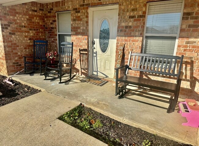 Photo - 1809 Briarwood St