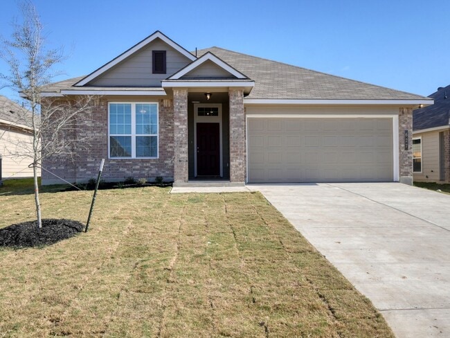 Building Photo - Live, love, and grow in this charming home!