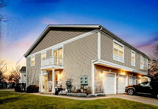 Building Photo - 761 Harms Ct