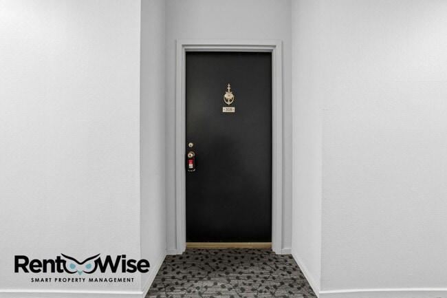 Photo - 2060 Sutter St Unit 303