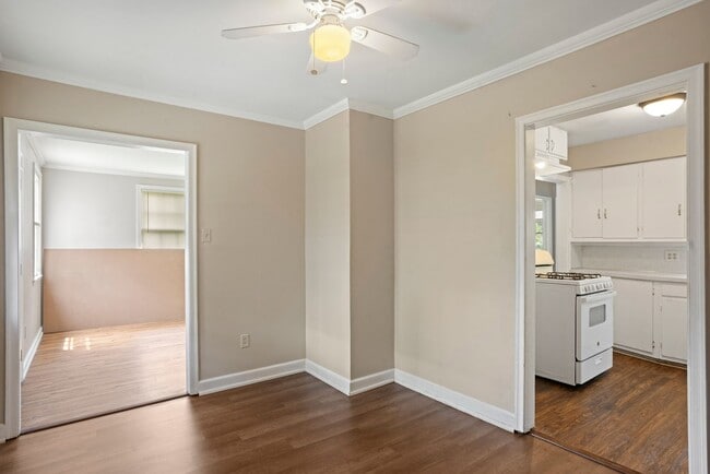 Photo - 3 bedroom, 1 bath home close to Gulfstream...