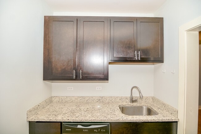 Photo - 4110 N Ashland Ave Unit E2