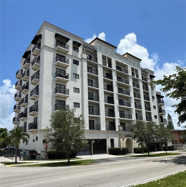 Photo - 1801 SW 32nd Ave Condo Unit 600