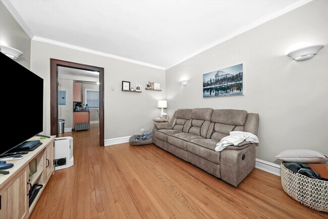 Photo - 1929b Grove Ave Unit 303