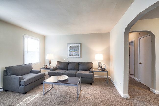 Photo - Caral Gardens Apartments and Townhomes
