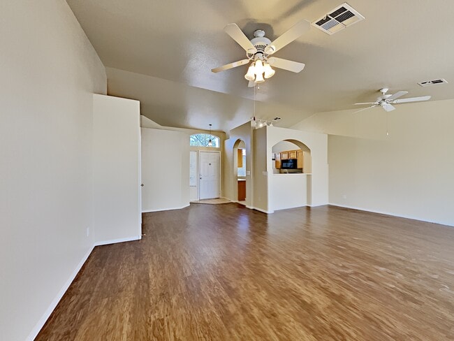 Photo - 918 Blue Arroyo Dr