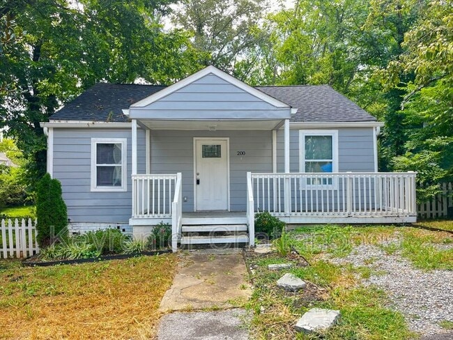 Photo - 200 Sawyer St House