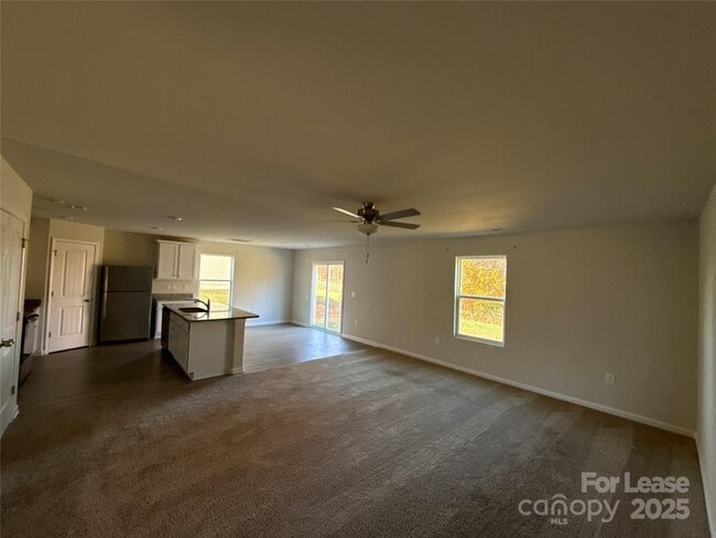 Photo - 3038 Trailblazer St