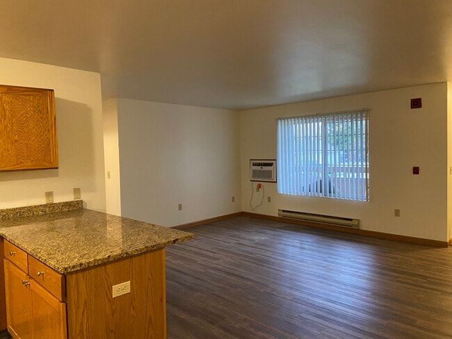 Large Breakfast Bar overlooking living room