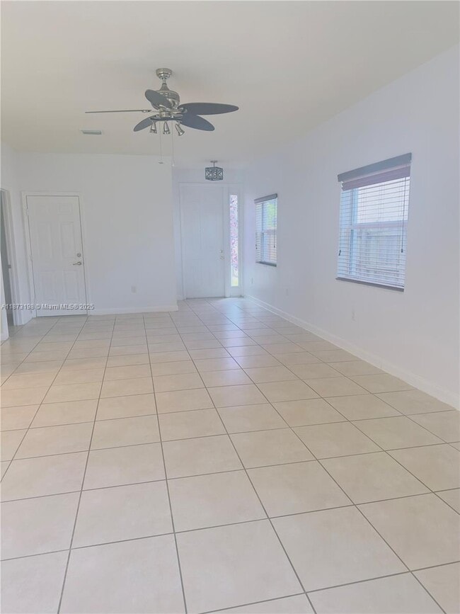 Photo - 3114 SE 3rd Dr