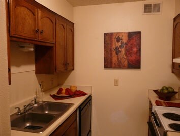 Photo - Cedar Creek Apartments