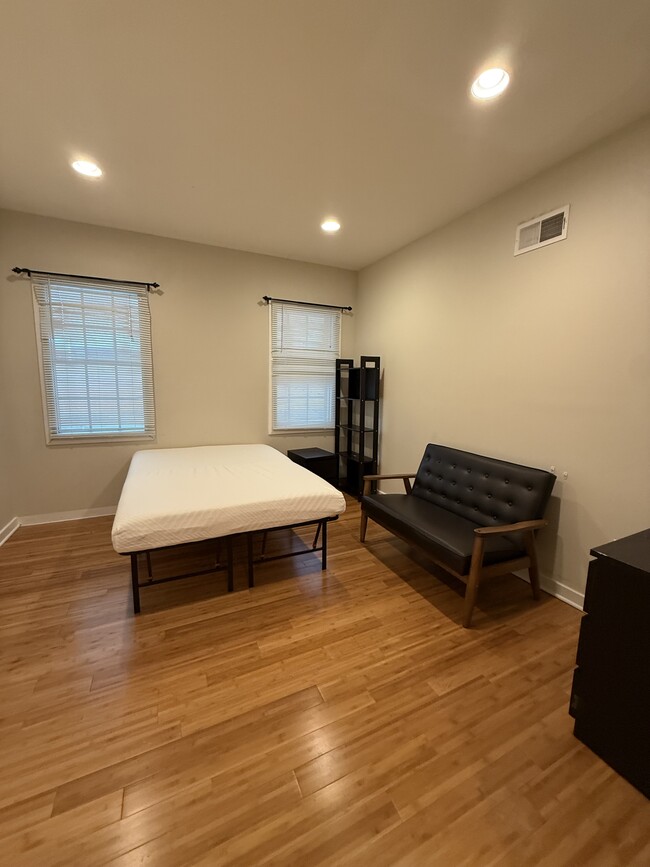 Carlisle Court: Medical Dental & Pharm