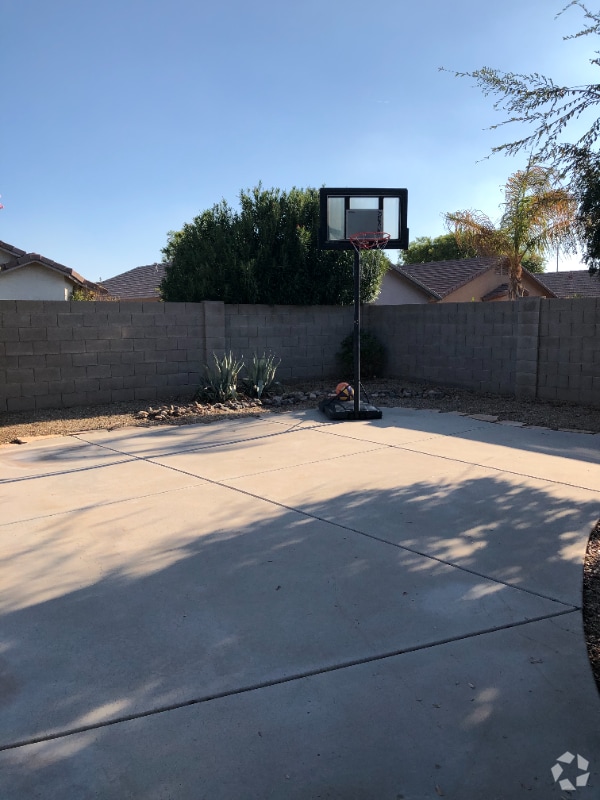 Building Photo - 8211 W Behrend Dr Rental
