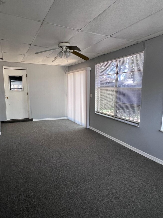 Photo - 2467 Mercury Dr