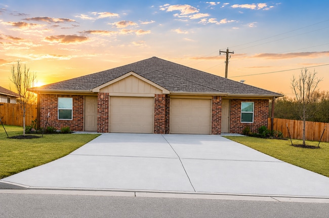 Building Photo - AVAILABLE NOW; APPLY ON OUR WEBSITE TODAY!!!
