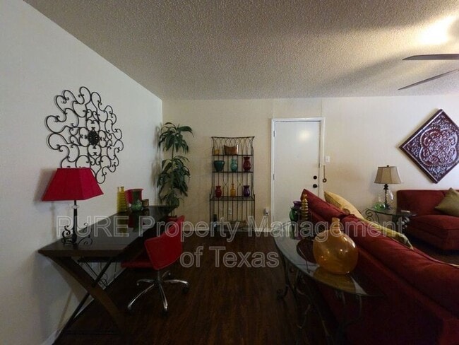 Photo - 203 2nd St N Unidad #A