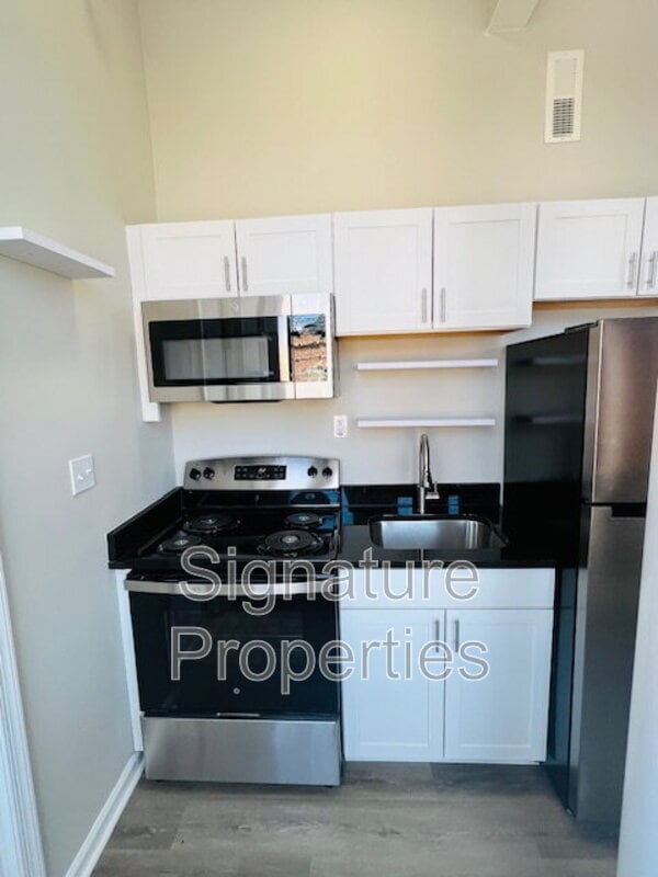 Building Photo - 22 Bollingbrook St Unit 3C Rental