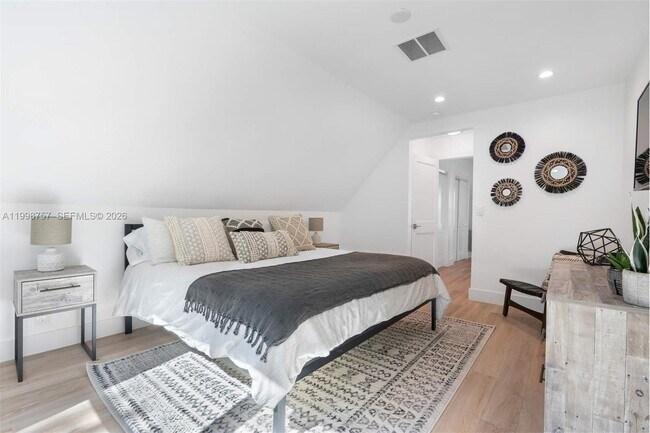 Photo - 18 Hersey Dr