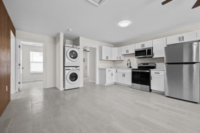 Photo - 1580 E Duval St Unidad 1