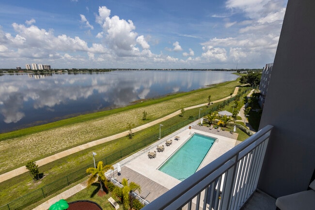 Photo - Resia Mangonia Lake