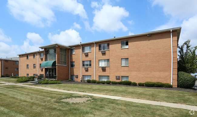 East Broad Plaza Apartments For Rent In Columbus, Oh 