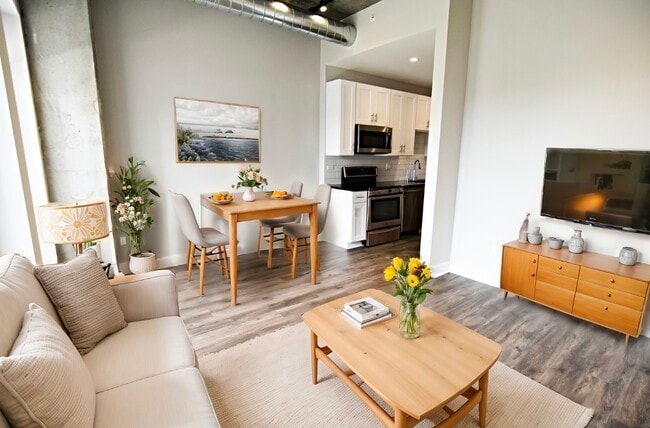 Photo - 3804 N Broadway St