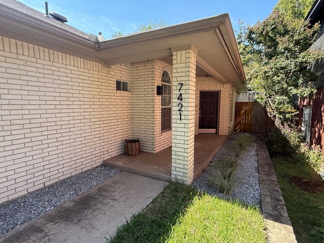 Photo - 7421 Buckskin Ct