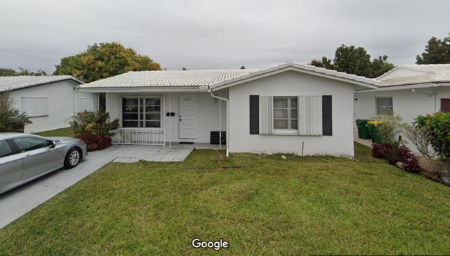 Photo - 8409 NW 59th Ct