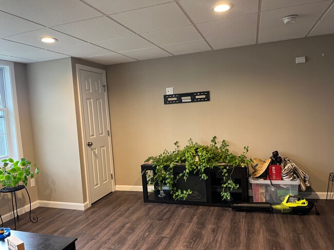 Photo - 16 Ferncliff Ave