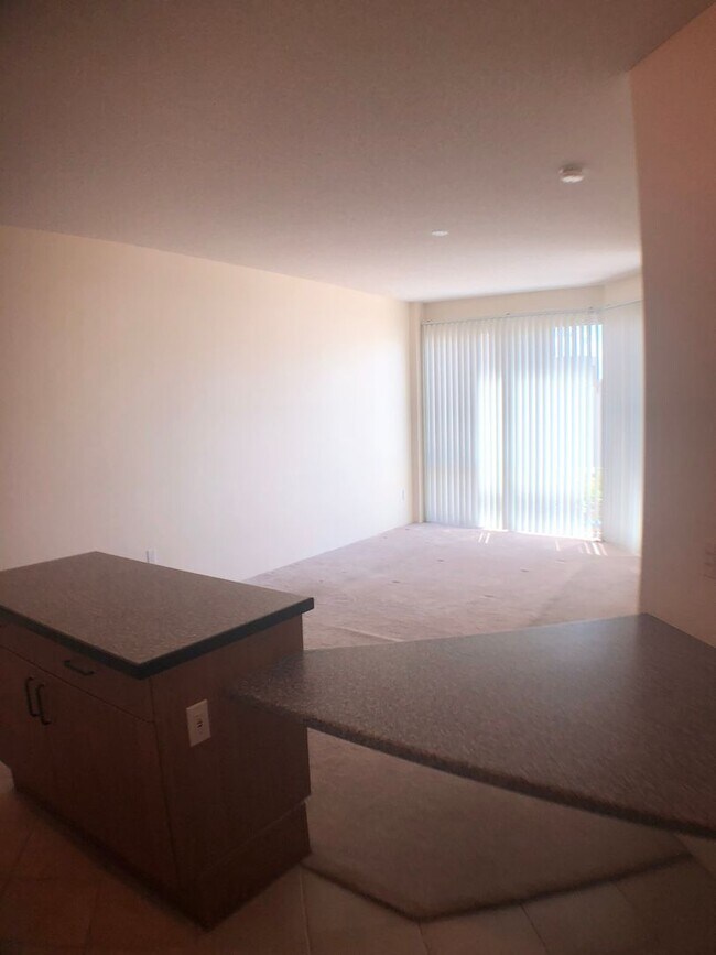 Photo - 1 bed, 1 bath, 1 parking with a lanai, located in One Archer Lane!