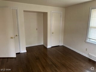 Building Photo - 56 Willow Dr Unit 4 Rental