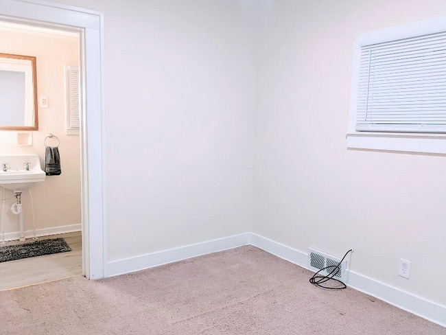 Photo - 1320 20th Ave