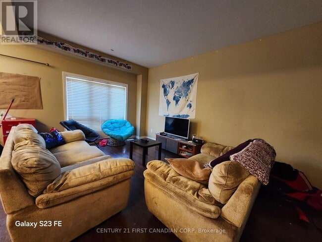 Photo - 112 N Centre Rd