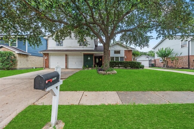 Building Photo - 21431 Park Bend Dr