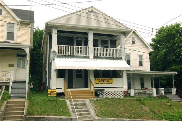 Building Photo - 436 Division Ave Unit 2